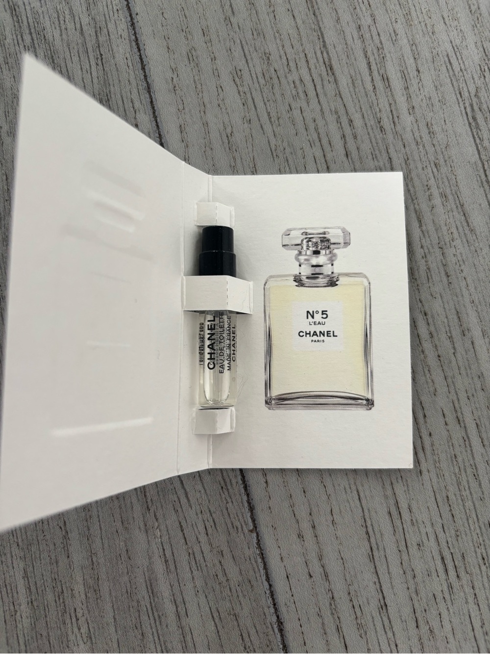 Chanel No 5 mini travel fragrance. BNWT.